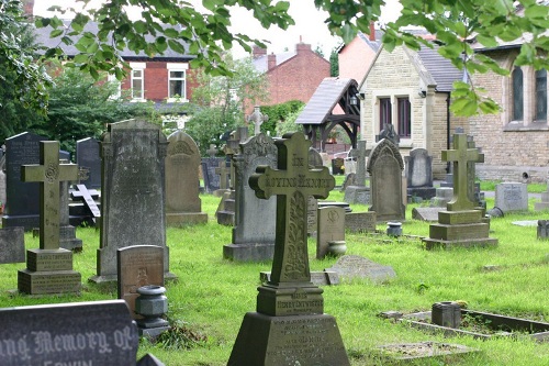 Commonwealth War Graves St Chad Churchyard