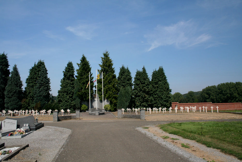 Oorlogsmonument Begraafplaats Jemeppe-sur-Sambre #1