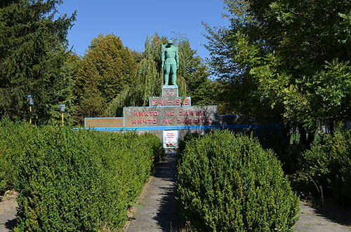 War Memorial Honorivka