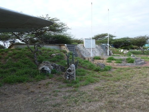 Monument Schutterij en Burgerwacht Aruba #2