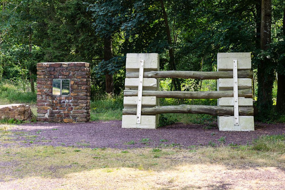 Monument Vliegveld Gal