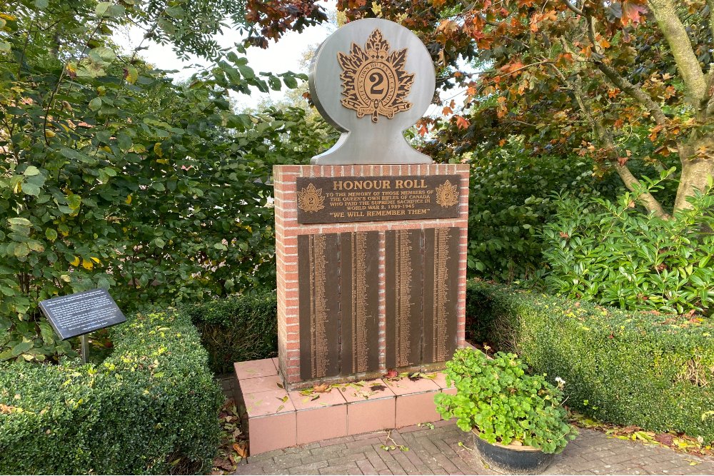 Monument Queen's Own Rifles of Canada