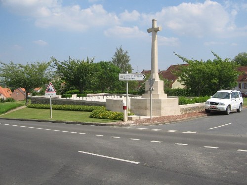 Commonwealth War Cemetery Picquigny #1