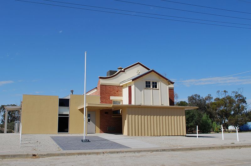 War Memorial Hall Leitchville