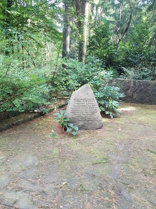 War Memorial Aumühle #3