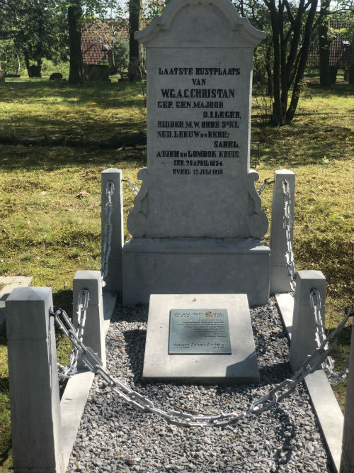 Grave War Veteran Cemetery Soesterweg #2