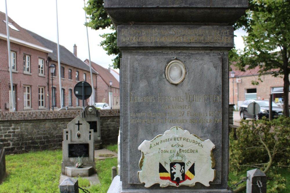 War Memorial Nederokkerzeel #4