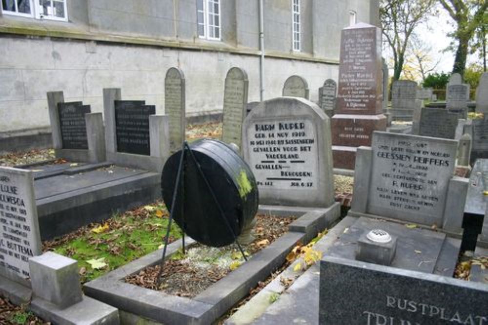 Dutch War Grave Tjamsweer #2