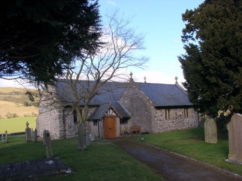 Oorlogsgraf van het Gemenebest St. Tyssilio Churchyard #1