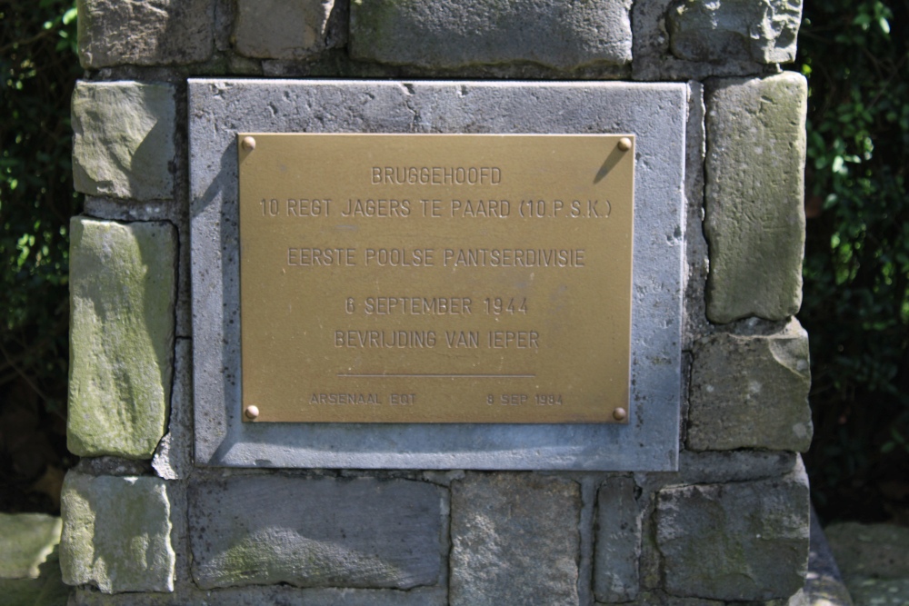 Bevrijdingsmonument Ieper #3