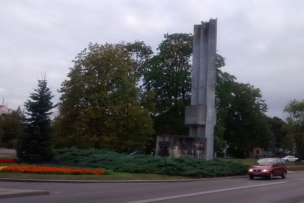 Monument voor de Oorlogsinvaliden 1939-1945 #1