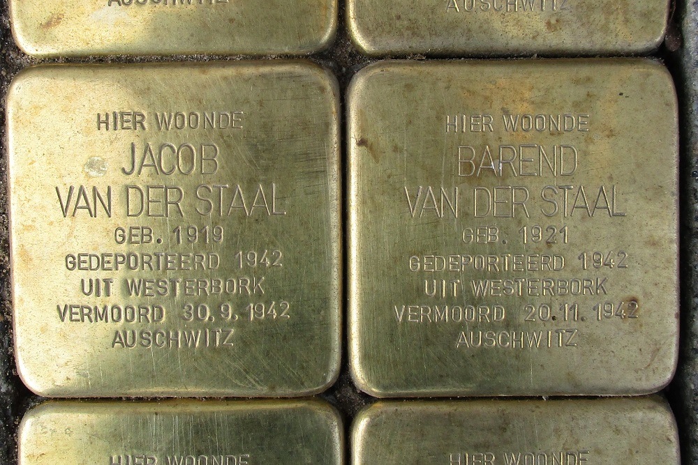 Stolpersteine Burgemeester Hofmanplein 61A / 61B #4