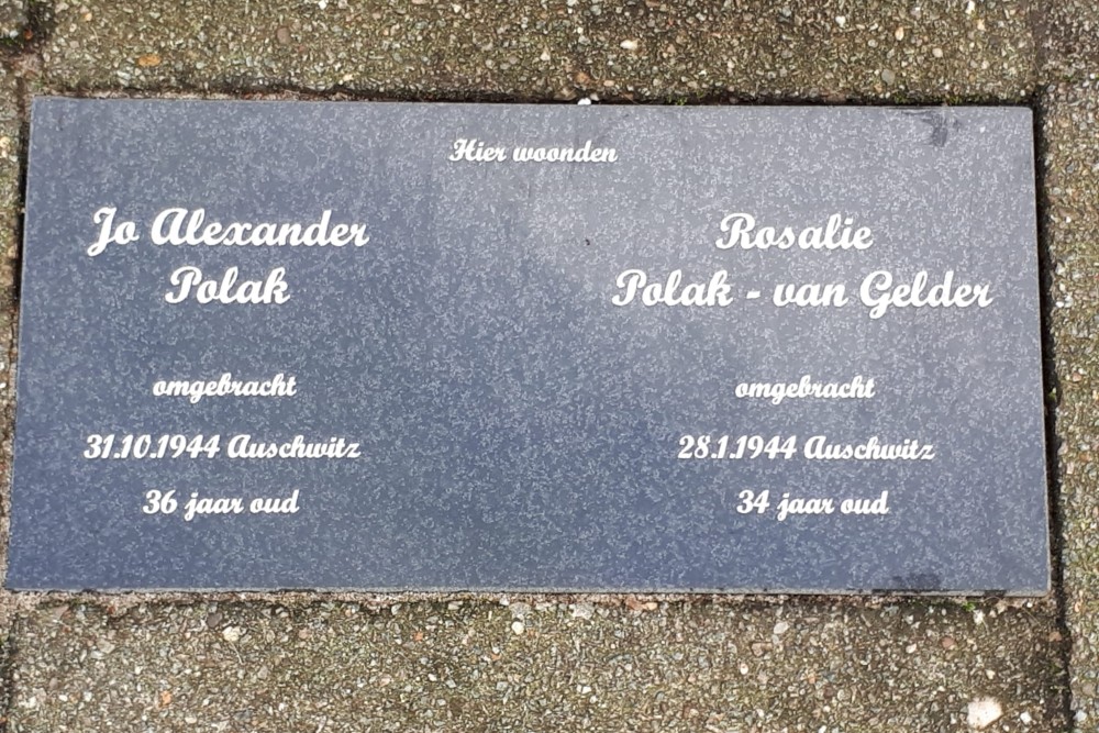 Remembrance Stone Van Lynden van Sandenburglaan 64