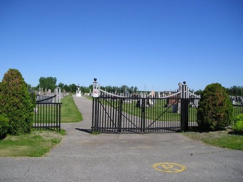 Oorlogsgraven van het Gemenebest Ste. Madelaine Cemetery #1