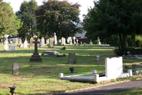 Commonwealth War Graves Wilnecote Cemetery #1
