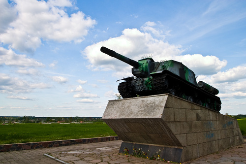 Bevrijdingsmonument (ISU-152) Chudniv