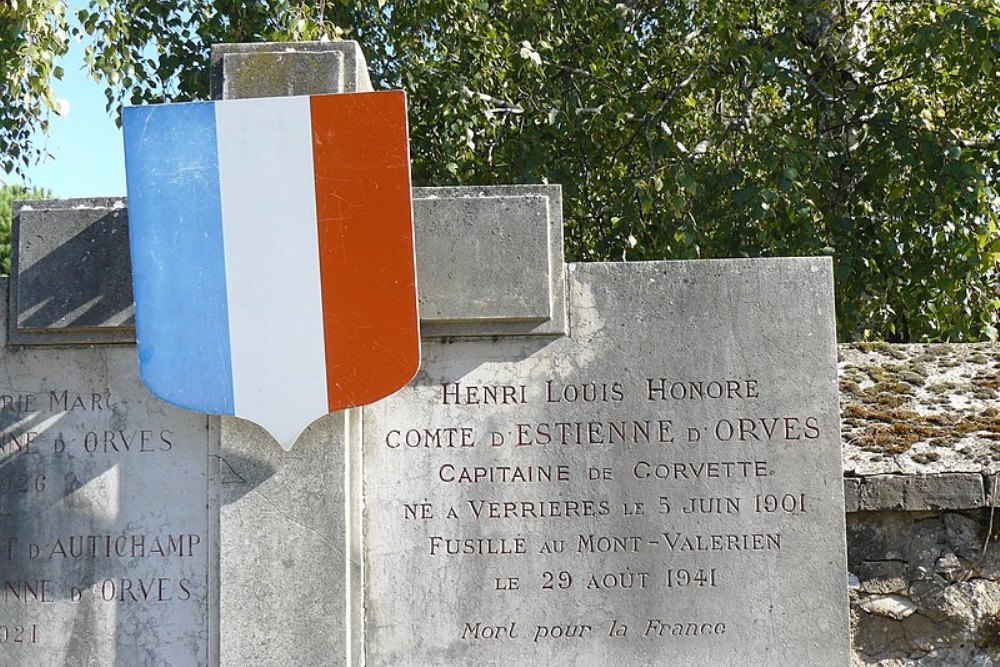 World War II Memorial Verrières-le-Buisson #1