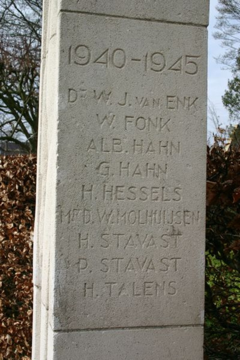 War Memorial Vries #2