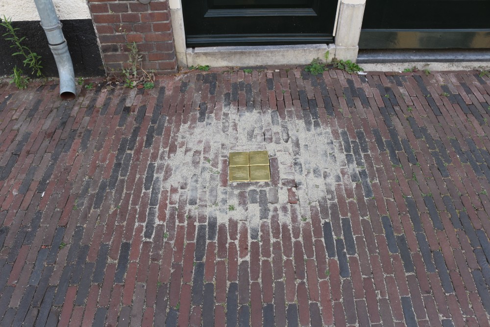 Stumbling Stones Predikherenstraat 17bis #5