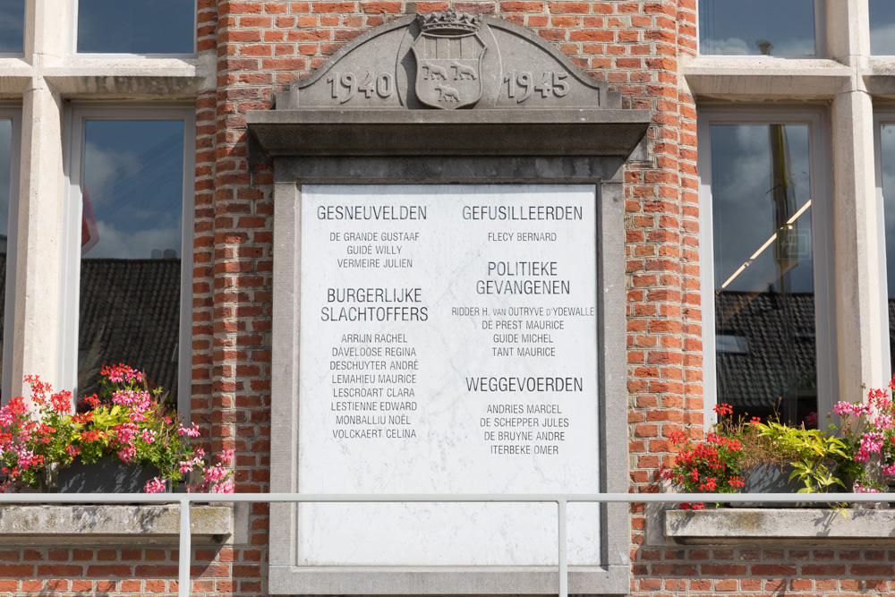 War Memorial Beernem #5