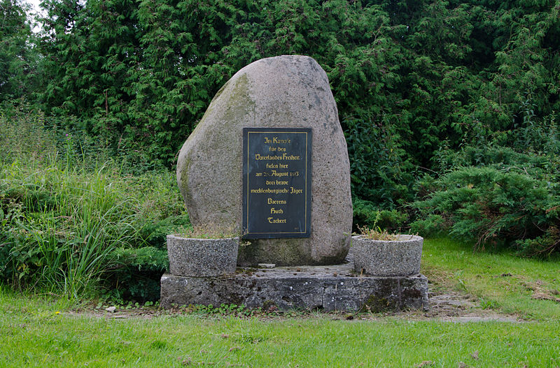Monument Omgekomen Burgers Retschow #1