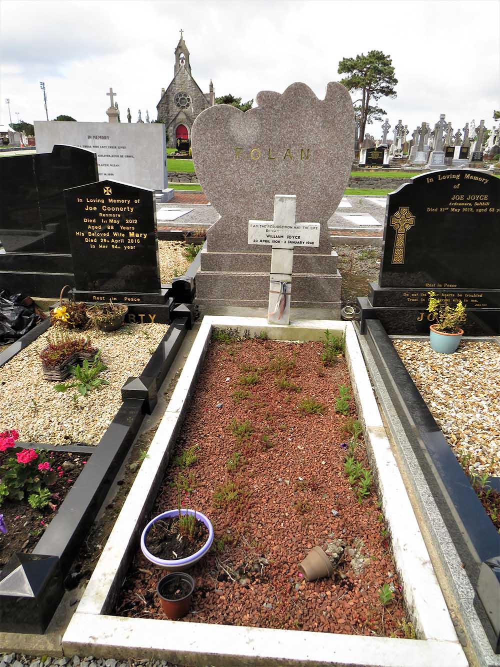 Grave William Brooke Joyce 