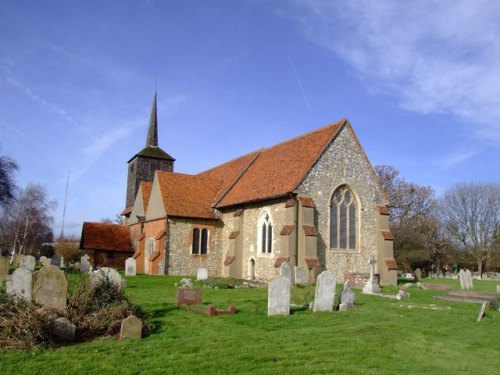 Commonwealth War Graves St. Laurence and All Saints Churchyard