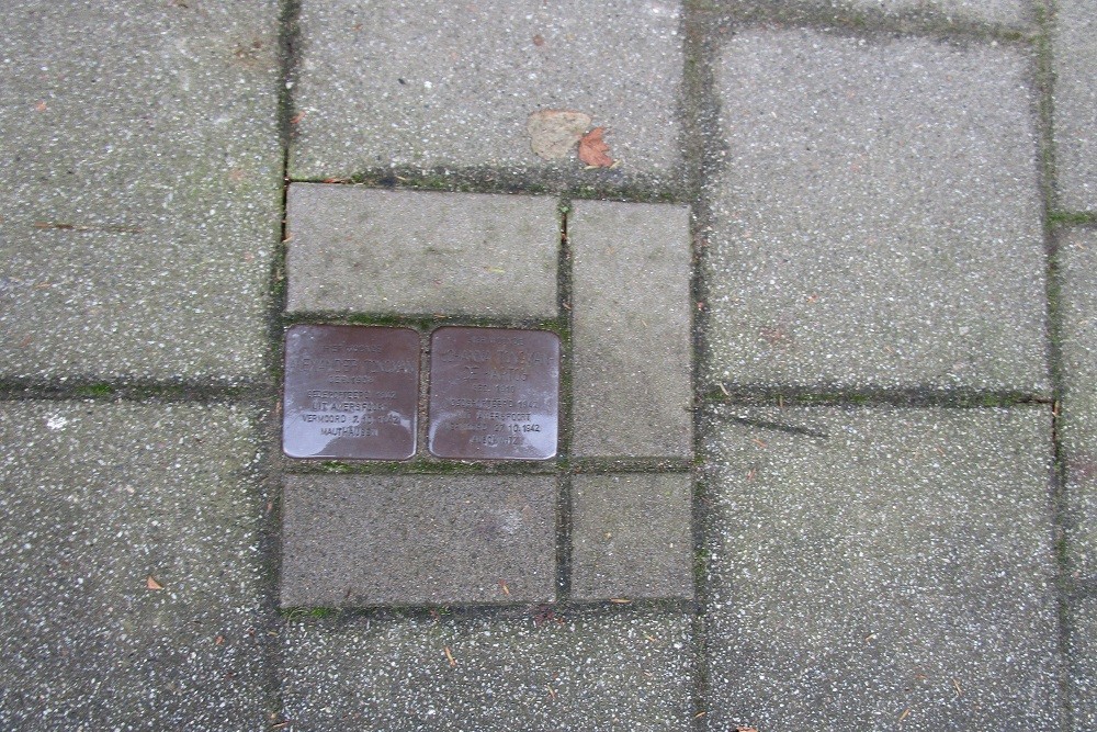 Stolpersteine Baljuwplein 66 #1