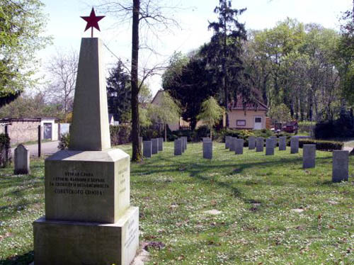 Sovjet Oorlogsgraven Nauen