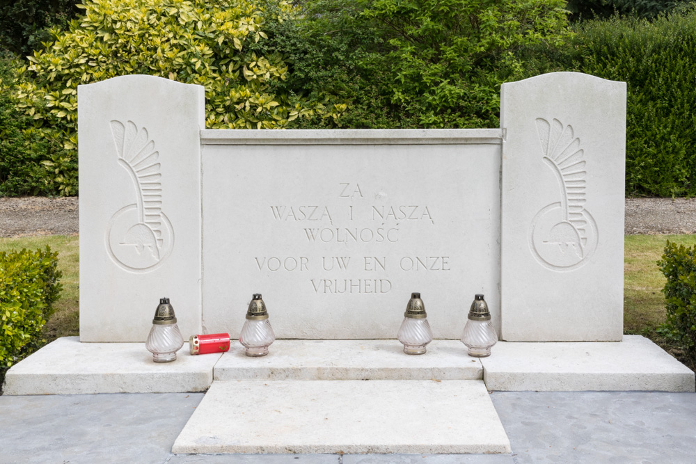 Polish War Graves Axel #4