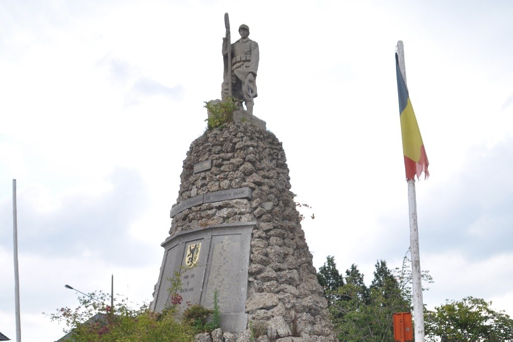 Oorlogsmonument Woesten #1