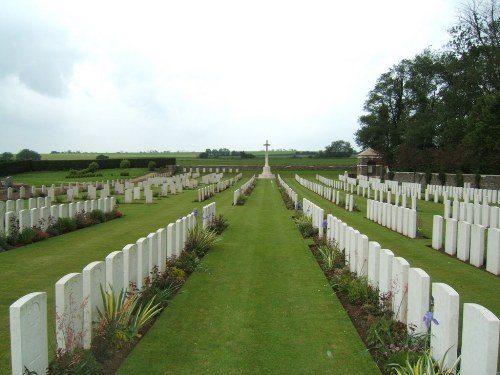 Commonwealth War Graves Jeancourt Extension
