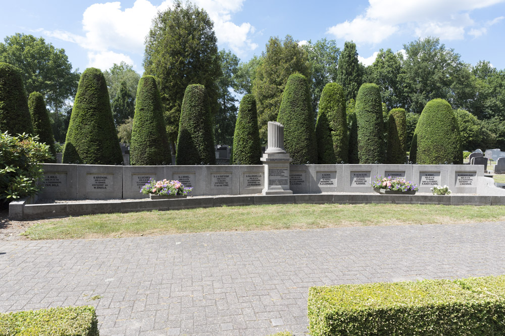 Dutch War Graves Bergentheim #1