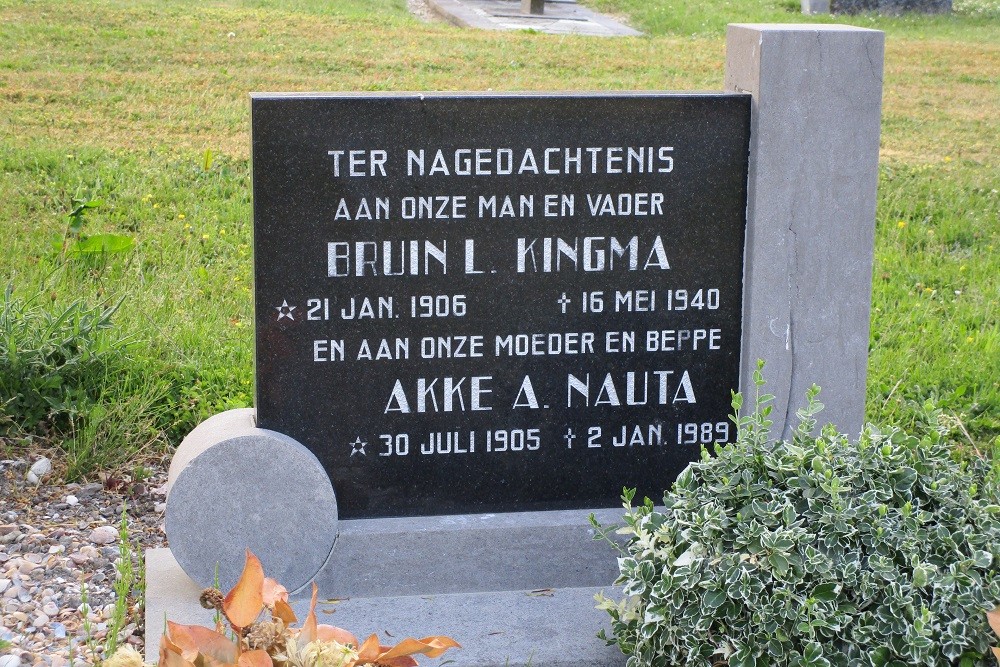 Nederlandse Oorlogsgraven Gemeentelijke Begraafplaats Franeker