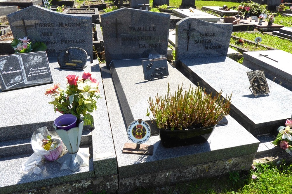 Belgian Graves Veterans Mazée #3
