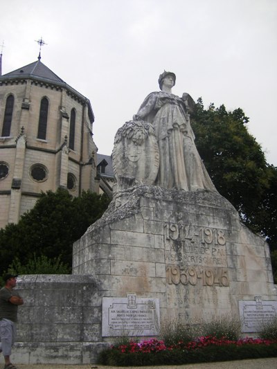 War Memorial Pau #1