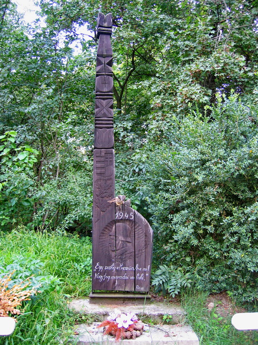 Hongaarse Oorlogsgraven Lovasberény #2