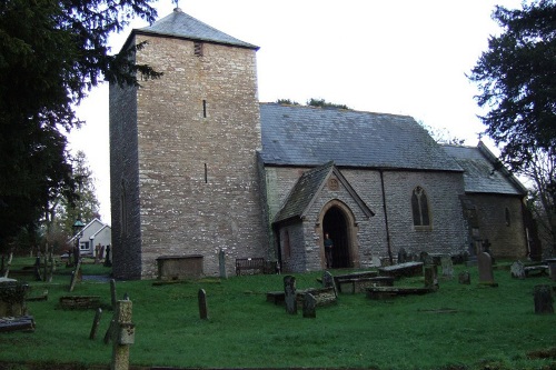 Oorlogsgraf van het Gemenebest St. Maelog Churchyard