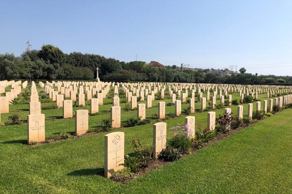 Commonwealth War Cemetery Syracuse #4