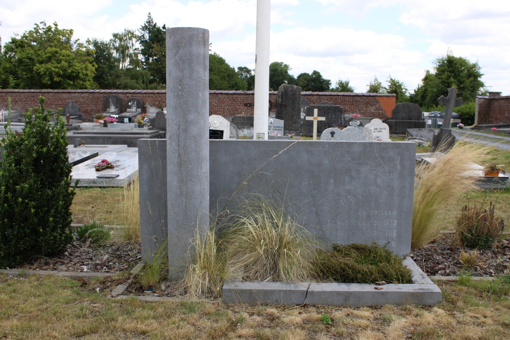 Oorlogsmonument Begraafplaats Mesvin