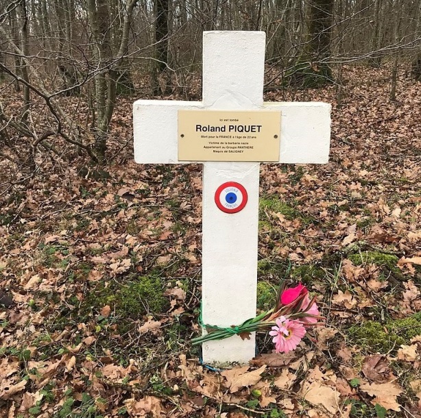 Resistance Cemetery Saligney #2