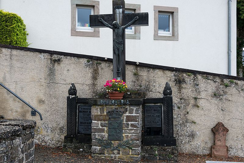 War Memorial Heiderscheid #1