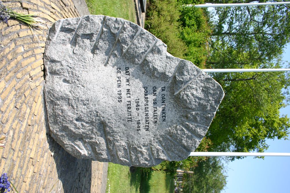 Oorlogsmonument Opeinde #2