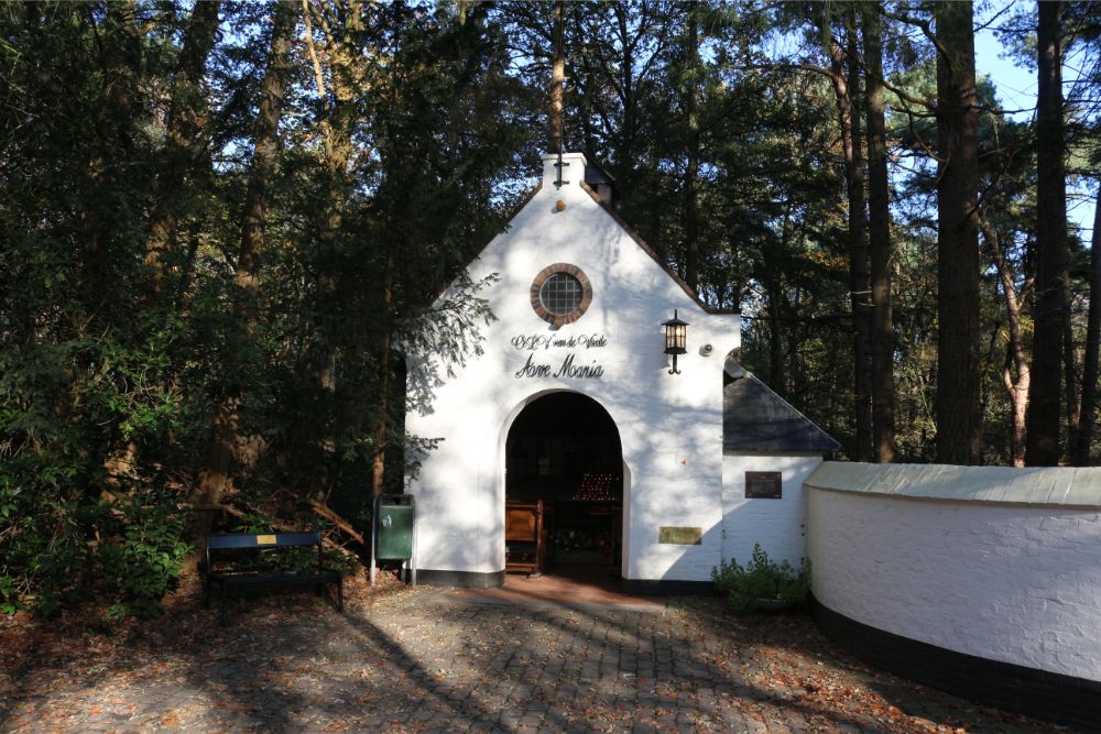 Memorial Chapel Moergestel #1