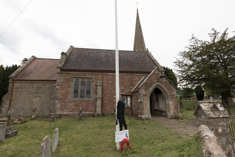 British War Grave St. John the Baptist Churchyard #3