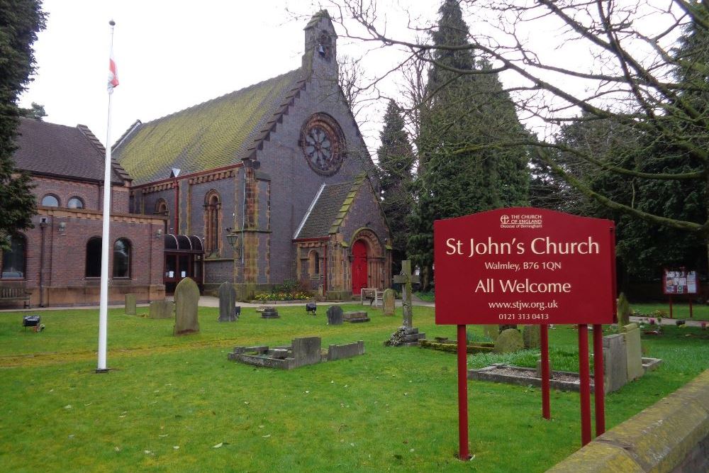 Oorlogsgraf van het Gemenebest St. John Churchyard