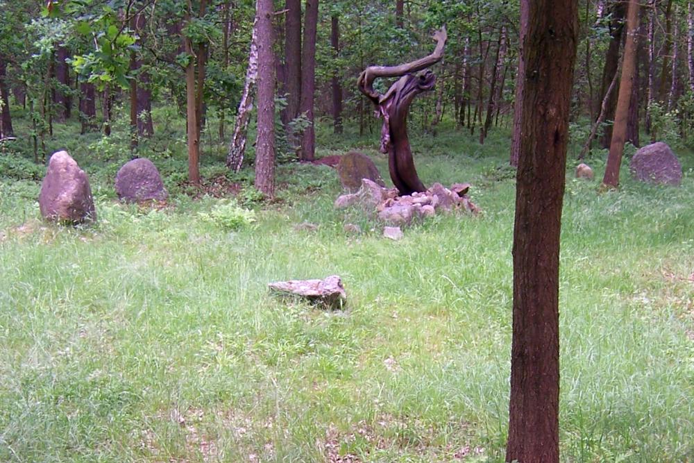 Monument Executie Joden uit Łomazy #3