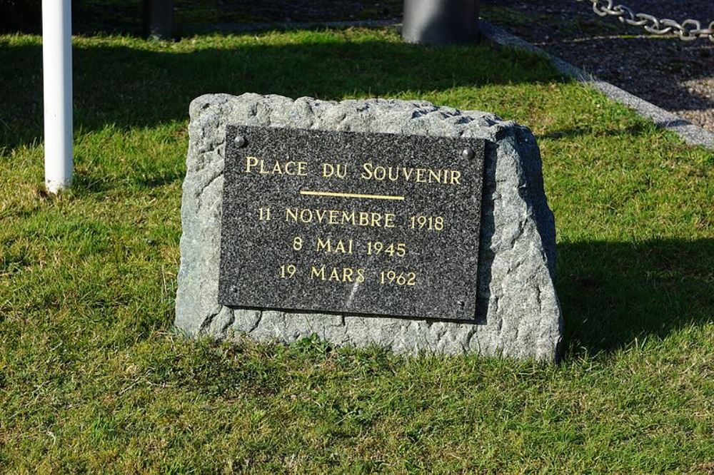 War Memorial Ternuay #2