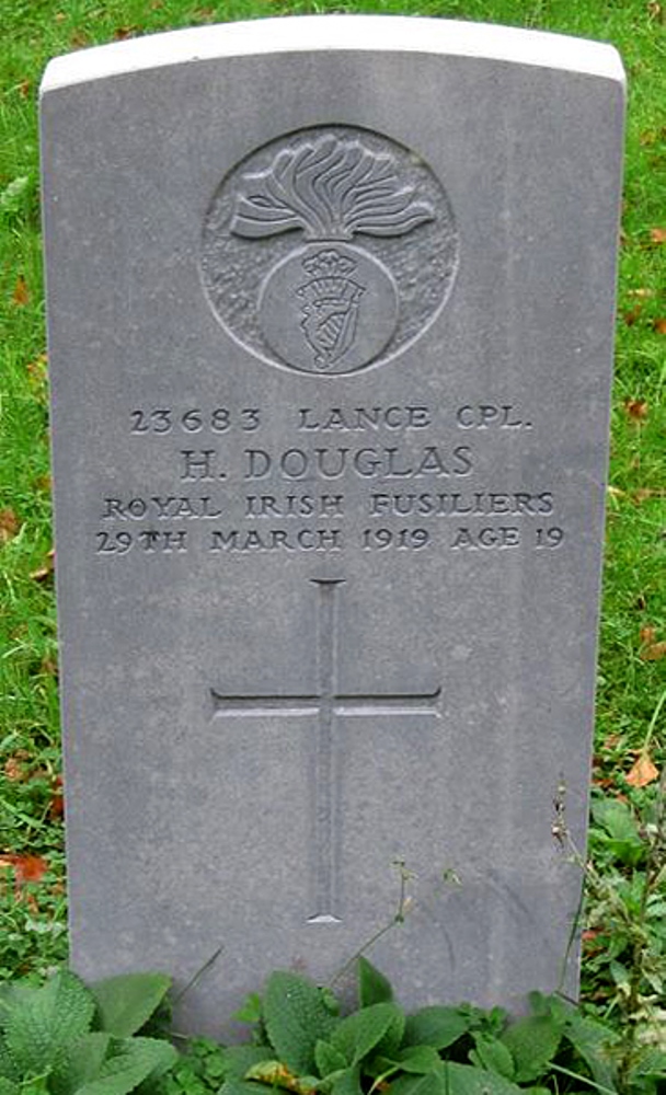 Commonwealth War Grave Derryvally Presbyterian Churchyard