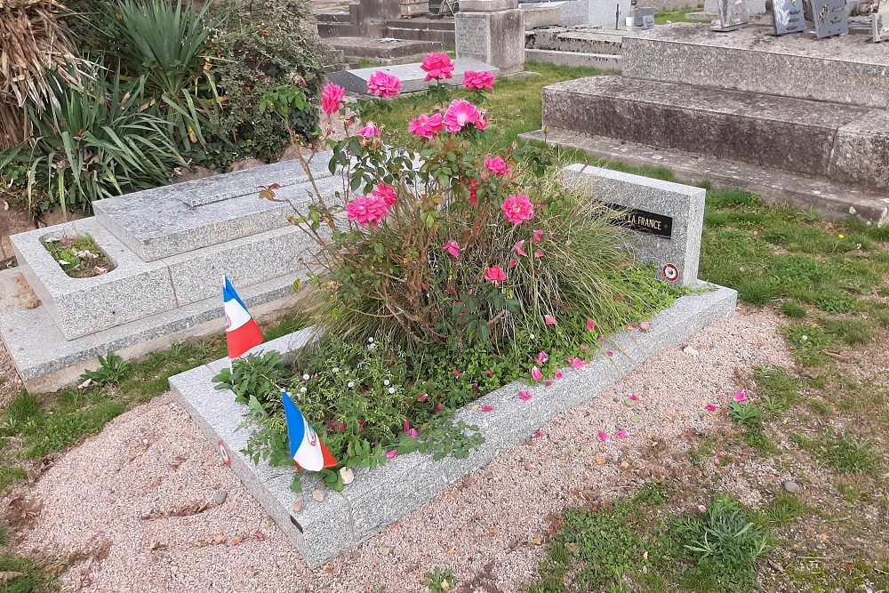 Memorial Returnees Cemetery Vichy #1